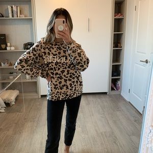 Brunette The Label leopard print classic crew